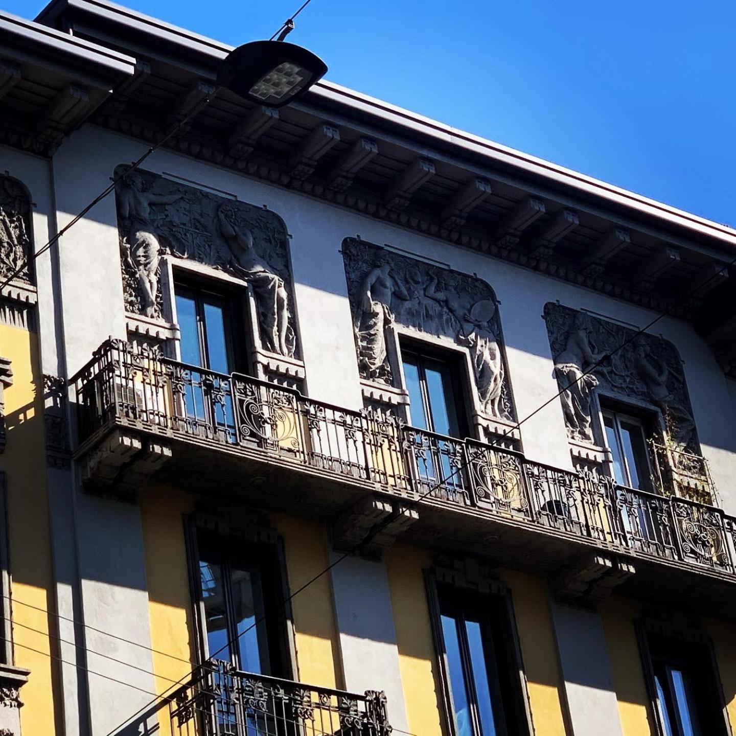 Luxury Room In Central Art Nouveau Building Next To Metro Station Milano Exteriör bild